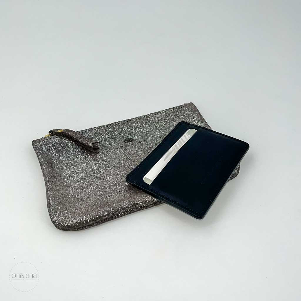 atelier st loup pochette make up gris pailleté face2